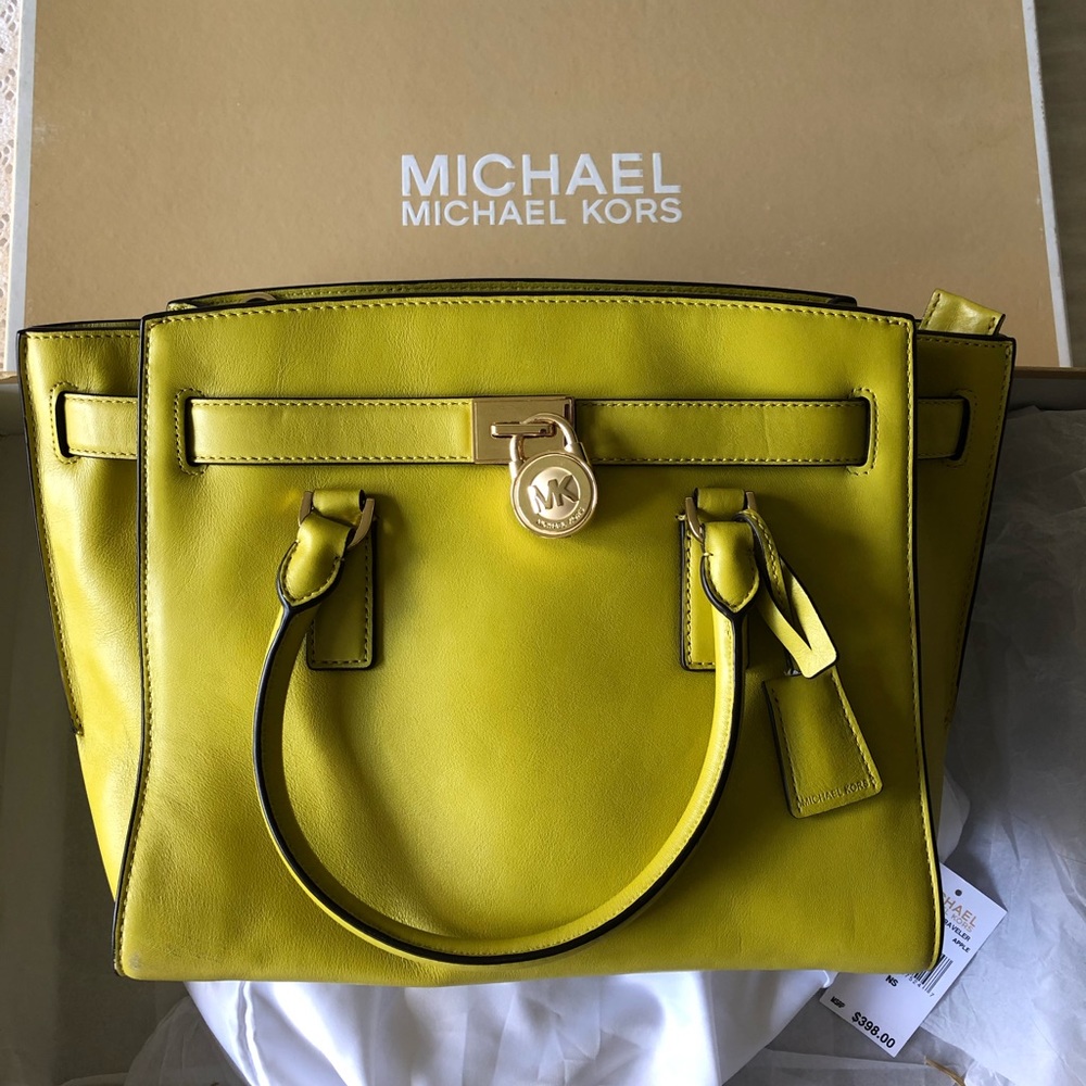 Michael Kors purse - Hamilton Traveler (NWT)